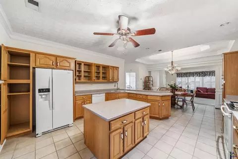 Kitchen - 206 N Hampton Pl, Perry, GA 31069 photo 1 of 1