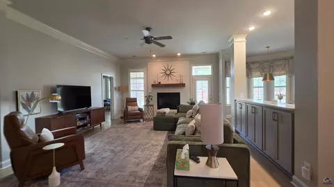 Living - 100 Orchard Ln, Centerville, GA 31028 photo 1 of 3