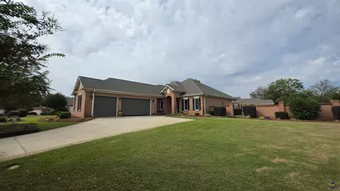 Exterior - 100 Orchard Ln, Centerville, GA 31028 photo 2 of 2
