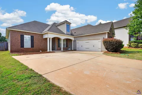 313 Hearthwood Dr, Kathleen, GA 31047
