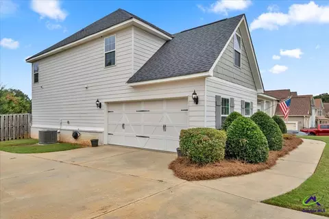 Exterior - 200 Brampton Way, Perry, GA 31069 photo 14 of 15