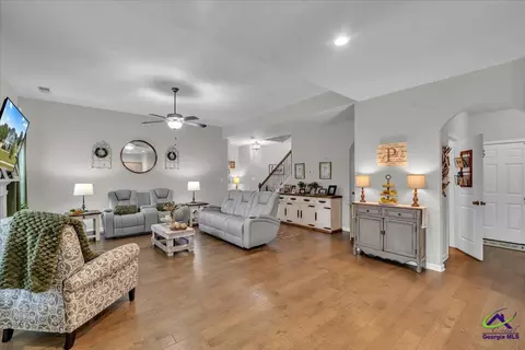 Entry Way - 200 Brampton Way, Perry, GA 31069 photo 6 of 16