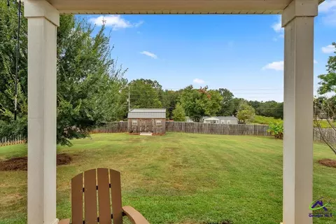 Exterior - 200 Brampton Way, Perry, GA 31069 photo 6 of 15