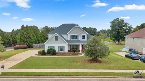 Exterior - 200 Brampton Way, Perry, GA 31069 photo 3 of 15
