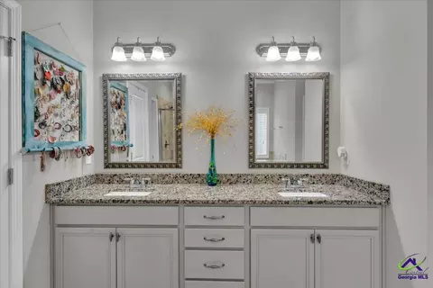 Bath - 200 Brampton Way, Perry, GA 31069 photo 3 of 5