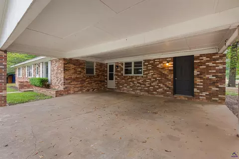 Exterior - 102 Lee St, Centerville, GA 31028 photo 2 of 19