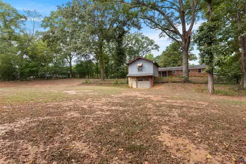 Exterior - 102 Lee St, Centerville, GA 31028 photo 14 of 19
