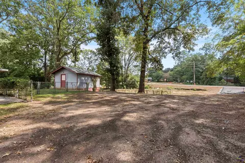 Exterior - 102 Lee St, Centerville, GA 31028 photo 6 of 19