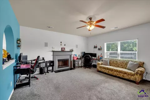 Living - 200 Amelia Dr, Byron, GA 31008 photo 1 of 1