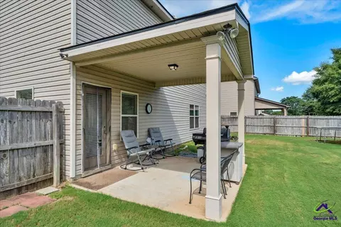 Exterior - 200 Amelia Dr, Byron, GA 31008 photo 2 of 4