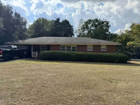 402 Coney Rd, Vienna, GA 31092