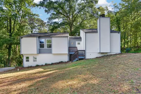 555 Glencove Dr, Macon, GA 31210