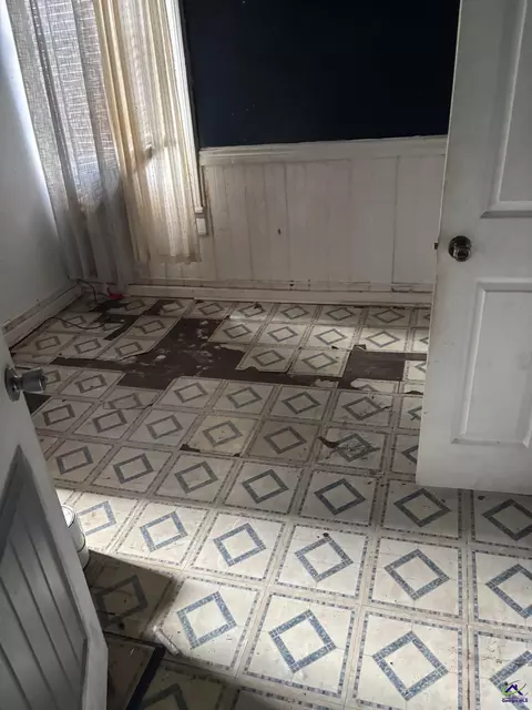 986 Maple St, Macon, GA 31201 photo 3