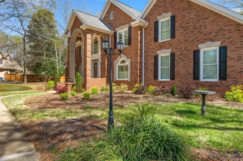 Exterior - 109 Crest Pointe Pointe, Warner Robins, GA 31088 photo 3 of 12