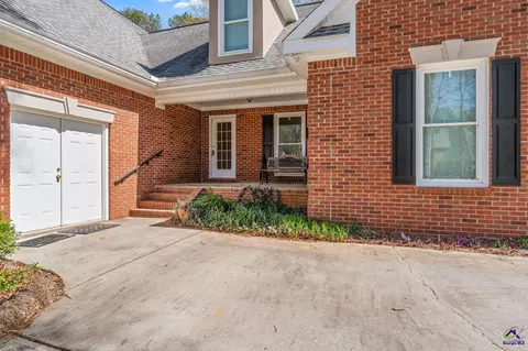 Exterior - 109 Crest Pointe Pointe, Warner Robins, GA 31088 photo 5 of 12