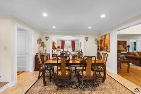 Dining - 109 Crest Pointe Pointe, Warner Robins, GA 31088 photo 1 of 3
