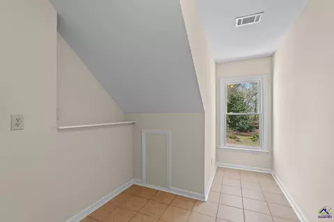 Entry Way - 109 Crest Pointe Pointe, Warner Robins, GA 31088 photo 7 of 19