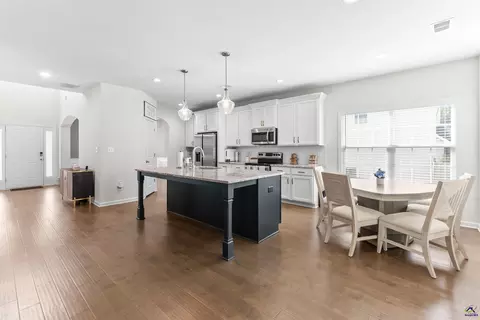 Kitchen - 5017 Tybalt Run, Forsyth, GA 31029 photo 5 of 12