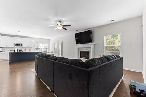 Entry Way - 5017 Tybalt Run, Forsyth, GA 31029 photo 8 of 12