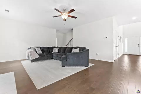 Living - 5017 Tybalt Run, Forsyth, GA 31029 photo 1 of 2