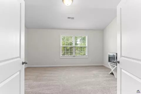 Bedroom - 5017 Tybalt Run, Forsyth, GA 31029 photo 8 of 10