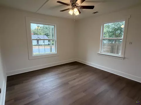 308 Diggs St, Warner Robins, GA 31093 photo 4