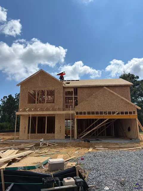 109 Royal Tern Ln, Warner Robins, GA 31093