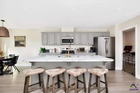 Kitchen - 708 Daisy Dr, Perry, GA 31069 photo 1 of 8