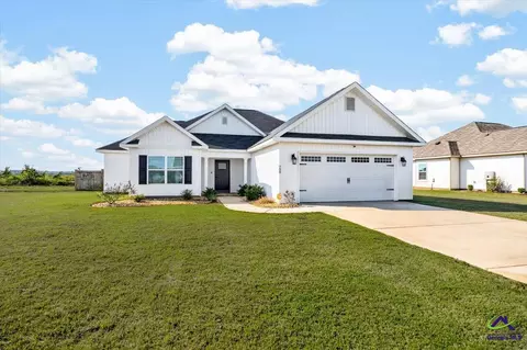 Exterior - 708 Daisy Dr, Perry, GA 31069 photo 2 of 7