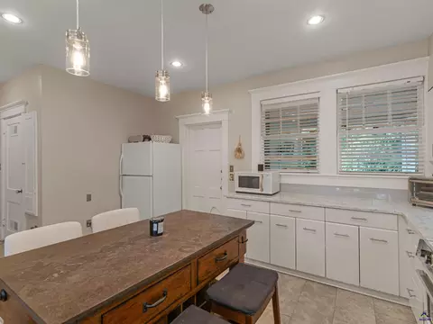 Kitchen - 192 Corbin Ave, Macon, GA 31204 photo 3 of 7