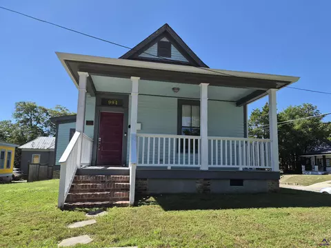 Exterior - 994 Elm St, Macon, GA 31201 photo 2 of 3