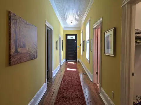 Entry Way - 994 Elm St, Macon, GA 31201 photo 2 of 2
