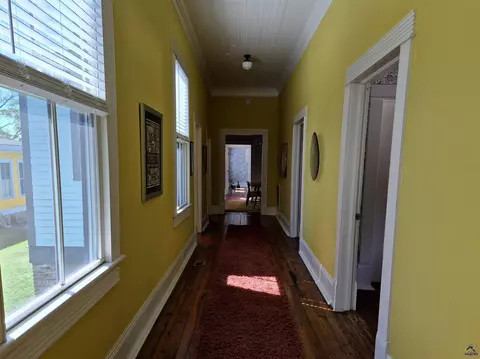 Entry Way - 994 Elm St, Macon, GA 31201 photo 1 of 2
