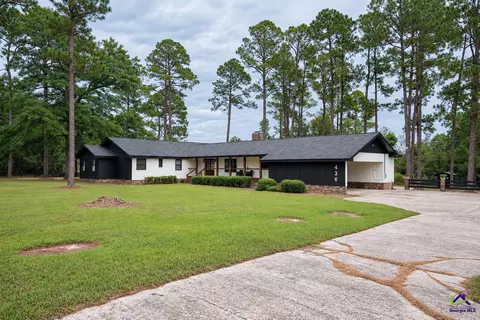 436 Main St, Milan, GA 31060