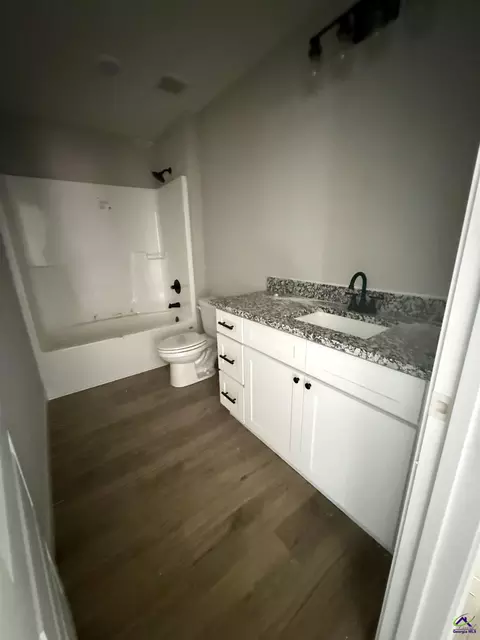 215 Sutton Dr, Perry, GA 31069 photo 7