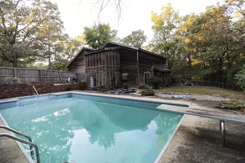 Exterior - 122 Joy Dr, Warner Robins, GA 31088 photo 5 of 7