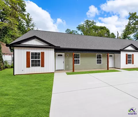 910 Maple St, Fort Valley, GA 31030