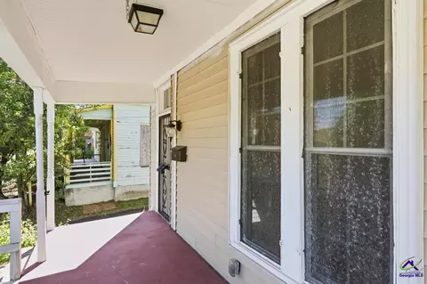 Exterior - 856 Elm St, Macon, GA 31201 photo 2 of 7
