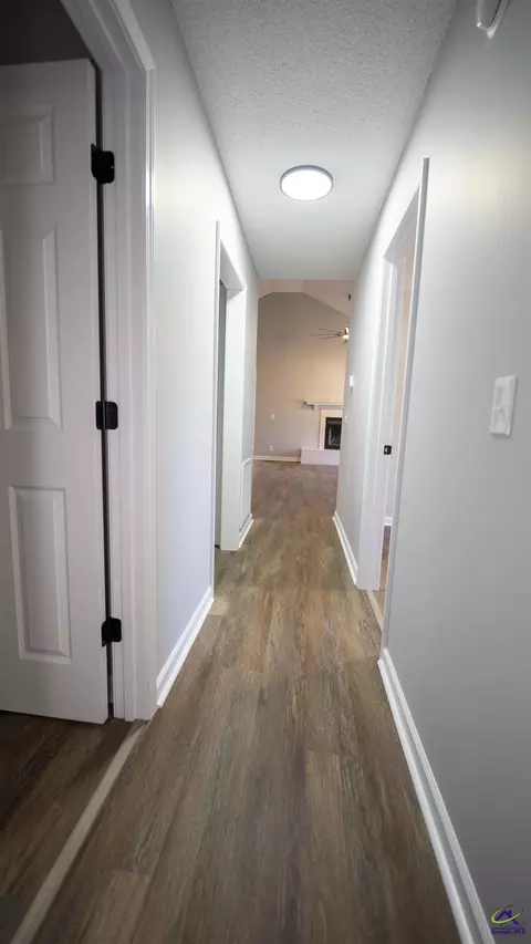 Entry Way - 103 Persimmon Glen Ct, Centerville, GA 31028 photo 1 of 1