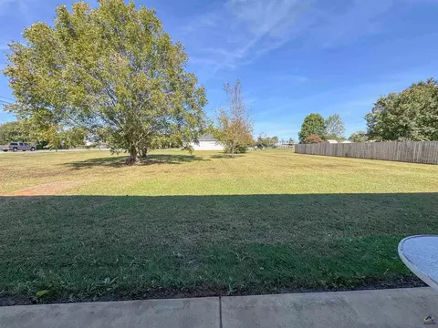 Exterior - 108 Summit Dr, Byron, GA 31008 photo 7 of 10