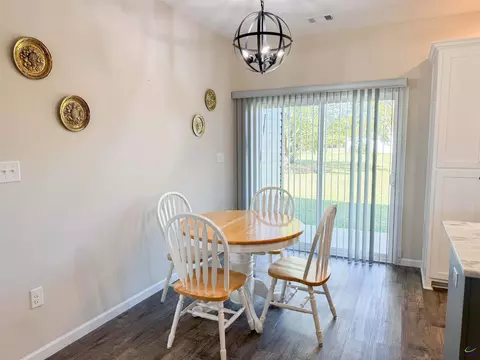 Dining - 108 Summit Dr, Byron, GA 31008 photo 2 of 2