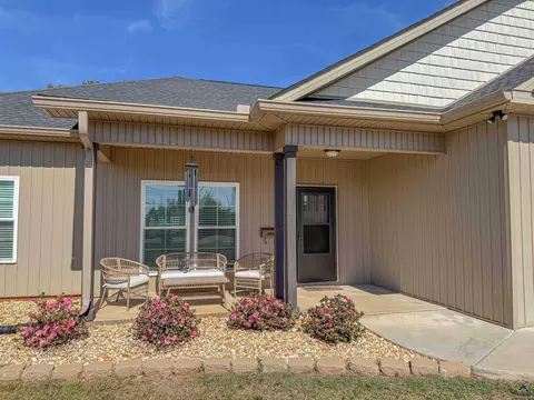 Exterior - 108 Summit Dr, Byron, GA 31008 photo 4 of 10