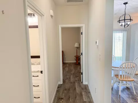Entry Way - 108 Summit Dr, Byron, GA 31008 photo 3 of 3