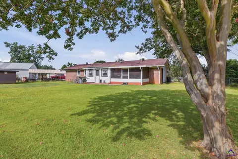 Exterior - 214 Pellimore Dr, Warner Robins, GA 31088 photo 10 of 12