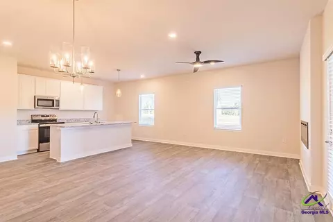 Living - 644 Encore Dr #LOT 86, Perry, GA 31069 photo 1 of 2