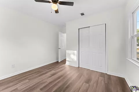 Bedroom - 112 Thomas Blvd, Warner Robins, GA 31093 photo 2 of 4