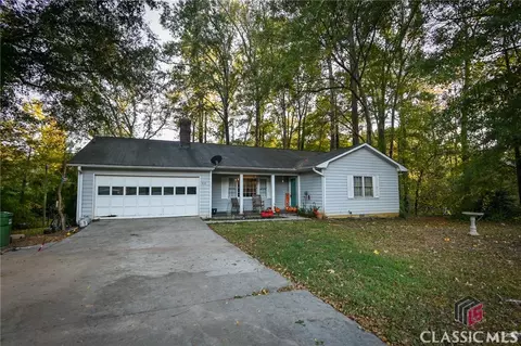 812 Hickory Dr, Monroe, GA 30656 photo 1