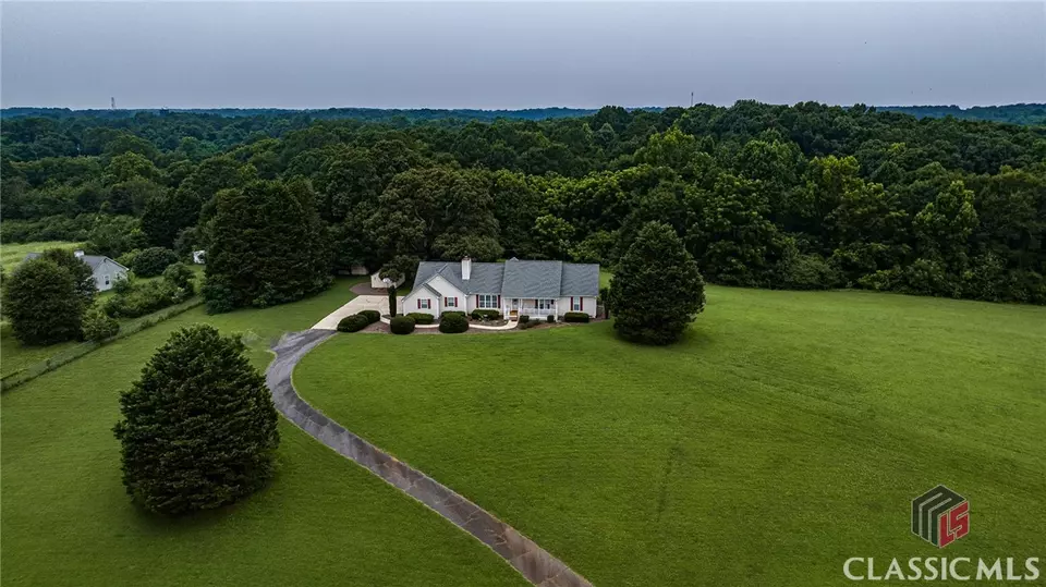 2478 Bear Creek Rd, Statham, GA 30666 | 47 Photos - Movoto