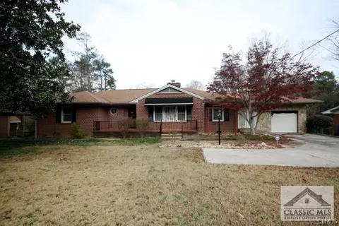 376 Third Ave, Winder, GA 30680 photo 1