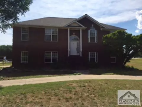 2715 Arnold Park Dr, Comer, GA 30629 photo 1